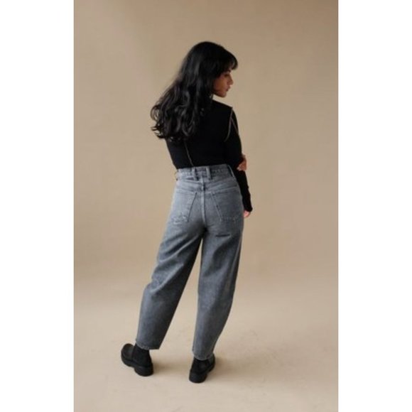 Agolde Balloon Ultra High Rise Curved Taper Jeans in Wicked Size 24 - Picture 3 of 5